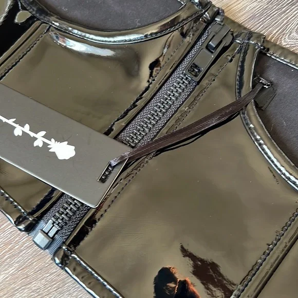 Poster Girl from Dolls Kill  Corset size L Black Patent Heavy Duty New with tags - Picture 5 of 7